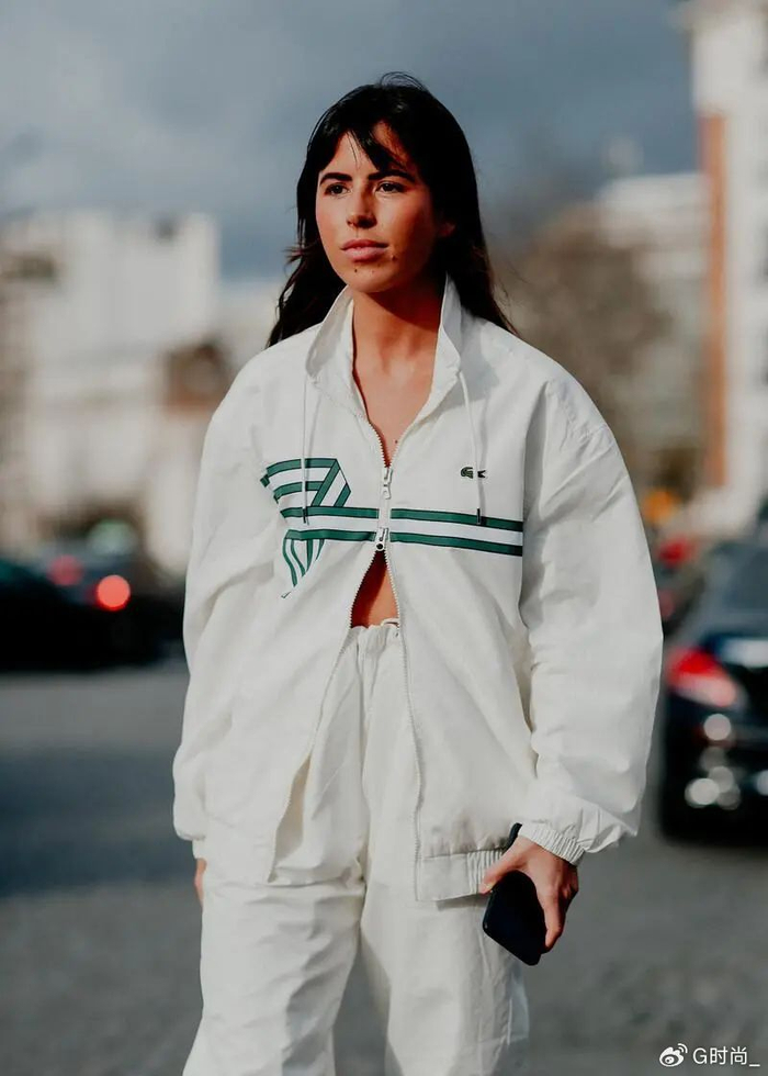 运动风怎么穿才时尚,别着急,掌握这些时尚技巧,才会告别平庸