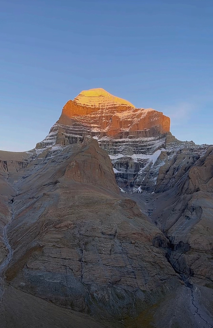 日照金山,冈仁波齐,这是雪域高原的奇景