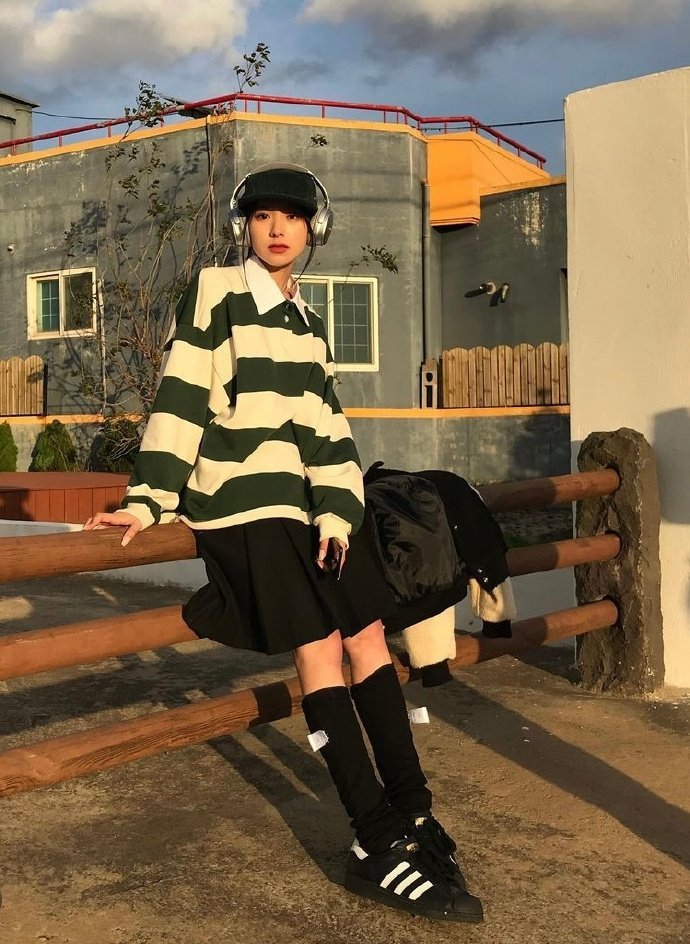 韩国时尚博主自然休闲日常穿搭