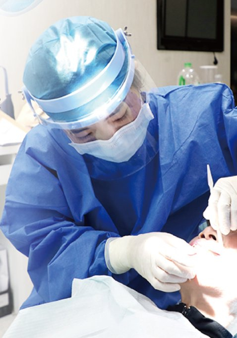 中家医口腔李丽梅医生:用女性细腻温柔的诊疗,重塑微笑之美|李丽梅