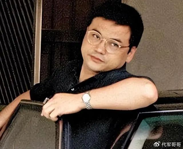 却被渣男丈夫骗光家产,如今62岁流落街头|陈秀雯|林国雄|亚视_新浪