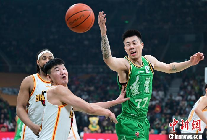 cba季后赛:辽宁本钢胜深圳马可波罗