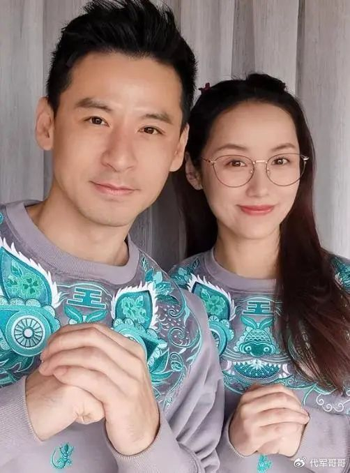 41岁吕一首次晒北京小家，脏乱环境下老公踪迹难觅，婚变疑云密布|吕一|钱泳辰|婚变