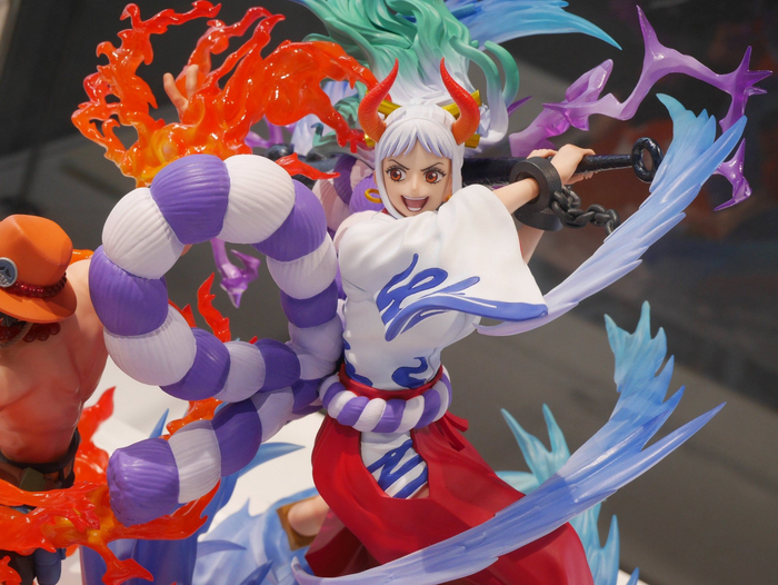 东京秋叶原tamashiinationsstore店内展出figuarts