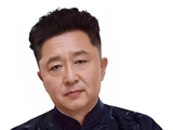 于谦零片酬出演《战狼》时，大概没想过这随手一扶会成为圈内一段佳话
