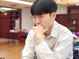 李轩豪，激战韩第一人申真谞九段，劫争失误后认负！