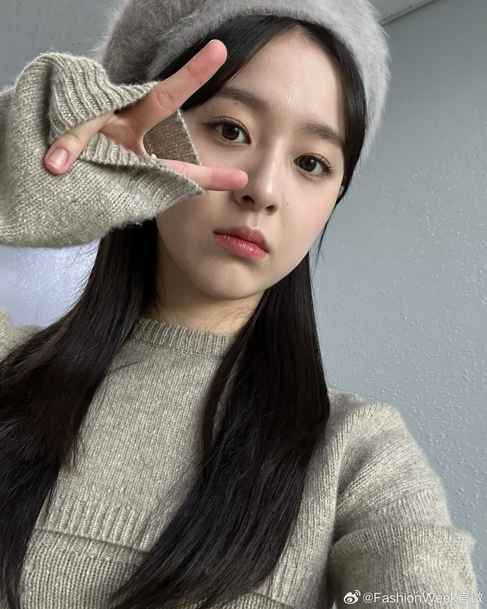 20岁朴持厚被封2024年最期待电影新人女演员