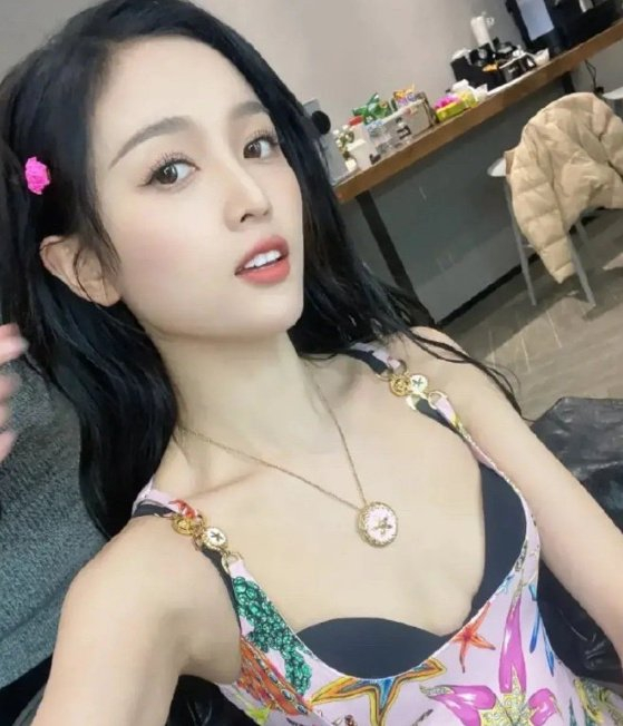 盘点"内衣外穿"的10位美女明星,看看谁最性感?