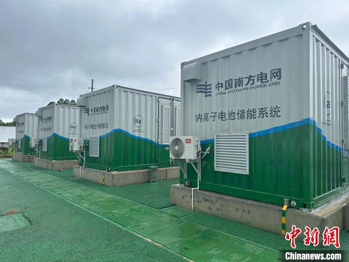 探访广西伏林钠离子电池储能电站:能量转换效率可比锂电高2%