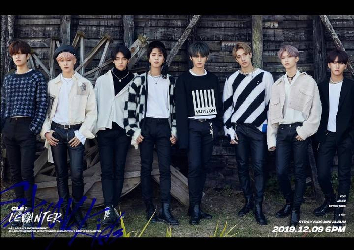 straykids粉丝捐赠10份应急安全箱助力公益