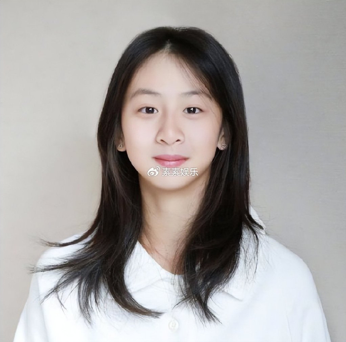 同一天露面的5个星二代,朱茵女儿最惹人爱,梧桐妹最会享受自由|星二代