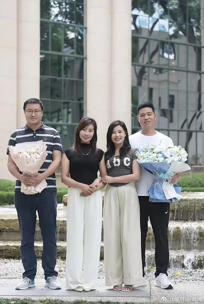 杨妞花回到河北，老公和孩子们迎接，谈起老公，杨妞花两眼放光。|贵州|人贩子|杨妞花_新浪新闻