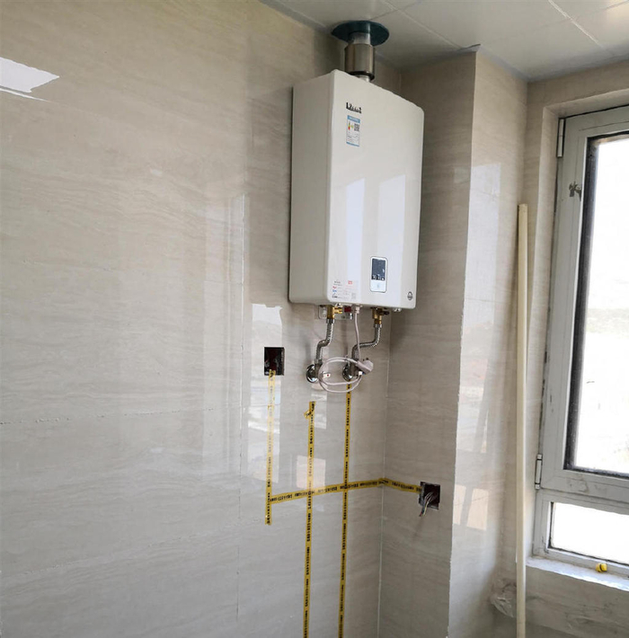 燃气热水器13升和16升有什么区别?家用燃气热水器选多少升合适?