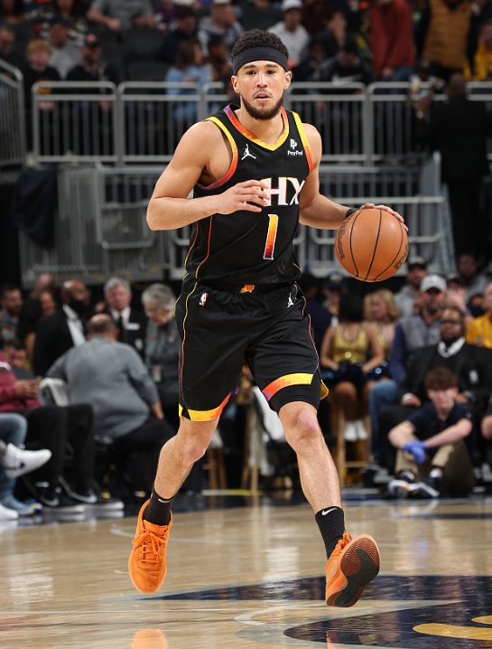 布克62 5狂刷纪录却吞17分逆转:绝杀三不沾太惨烈 两次60 全失利|布克