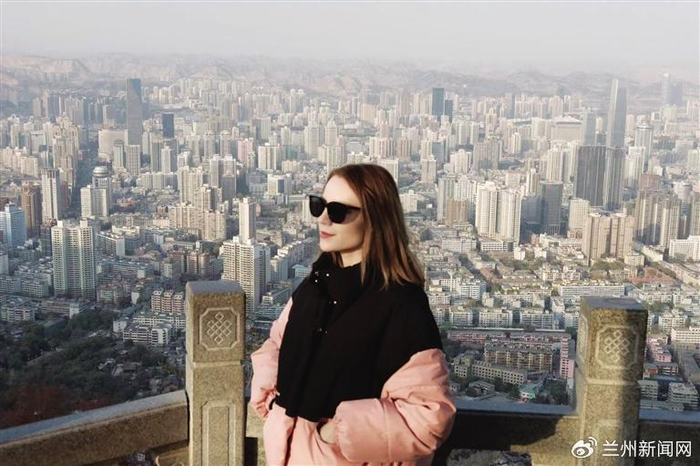 哈萨克斯坦姑娘兰州的夜景太美了