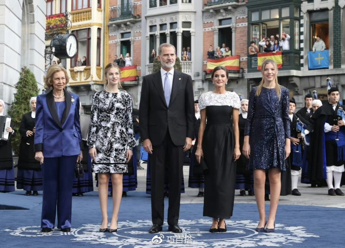 莱昂诺尔公主真的长大了！刚毕业就有了女王范，真不愧是天生王者