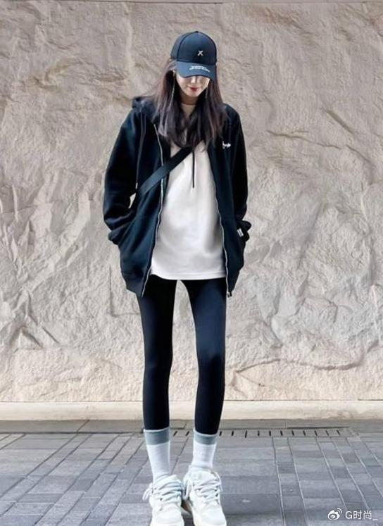 无痕裤请一定要这样穿选深不选浅露袜不露踝时髦保暖又洋气