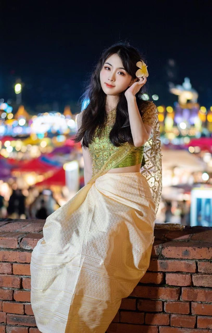 校花美女毕业于中山大学