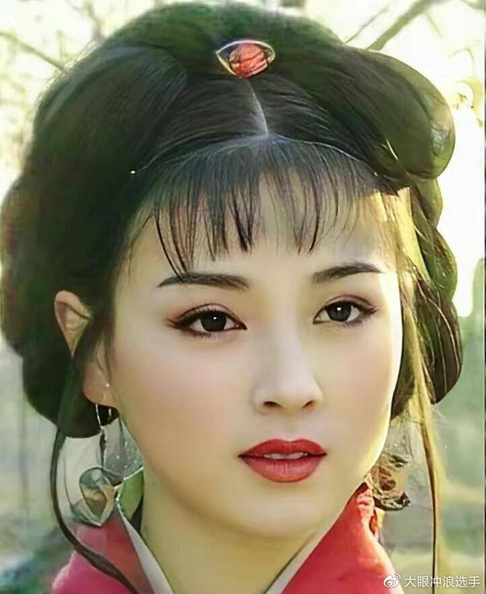 最美"赵飞燕":刚出产房被离婚,单亲24年,曾跟宋丹丹是妯娌
