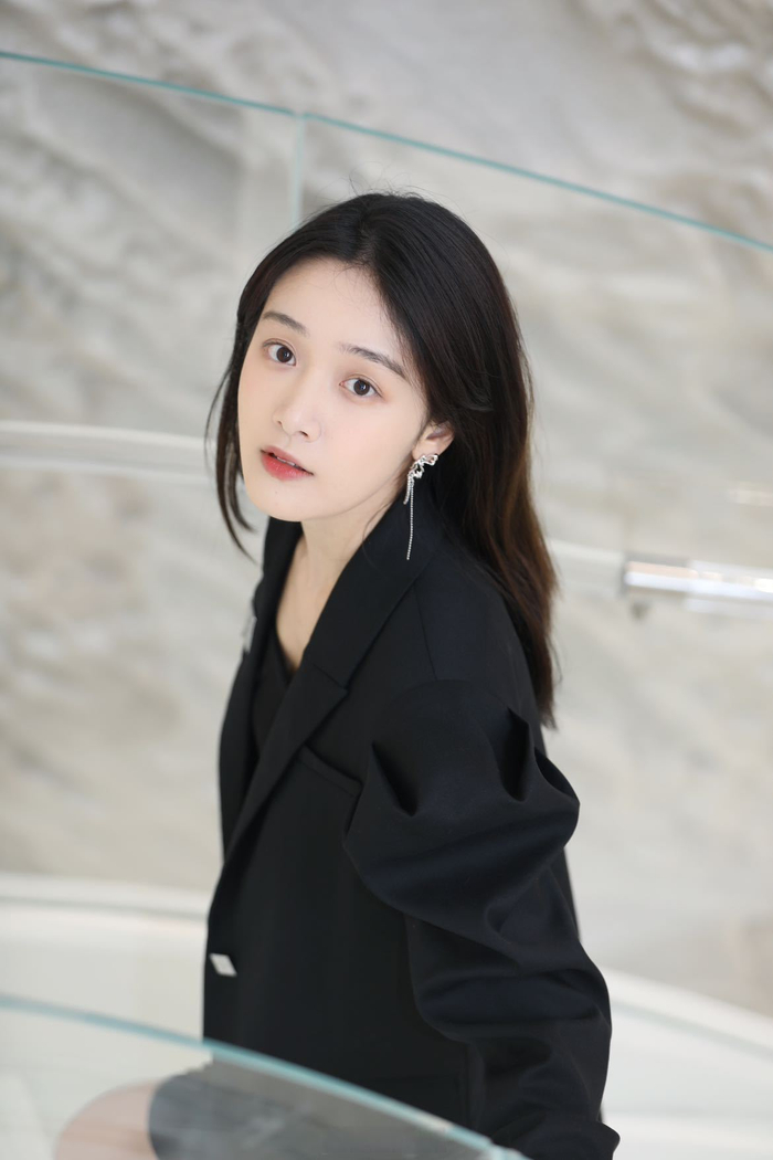 凌美仕爱心粉丝助力乡村教育振兴捐赠爱心图书角|凌美仕_新浪新闻