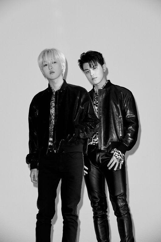 泫雅签约前男友经纪公司再次与金晓钟成同事两人目前尚未复合