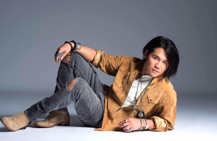 曹格演唱会公开找女朋友,最了解他的人还得是网友