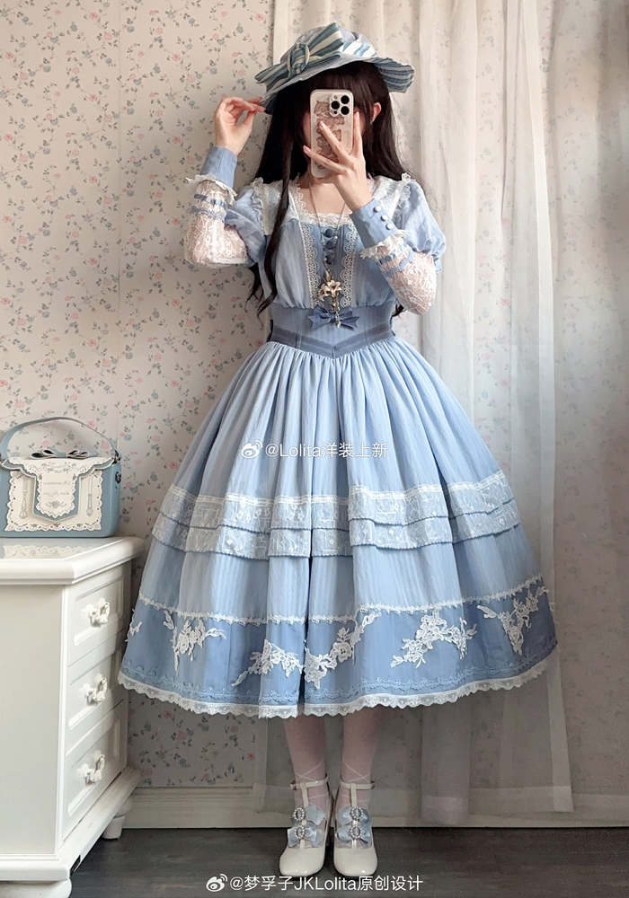 电阻:@梦孚子jklolita原创设计 裙子:楹兰诗 time:3.23-4.27