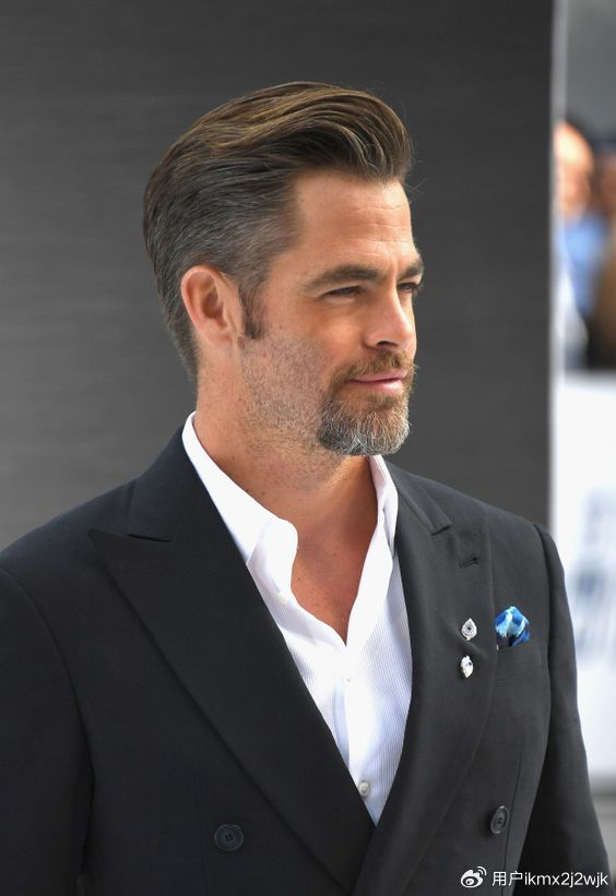 们,发型可以试试这几款,帅气有型不落伍|发型|男士们|寸头_新浪新闻