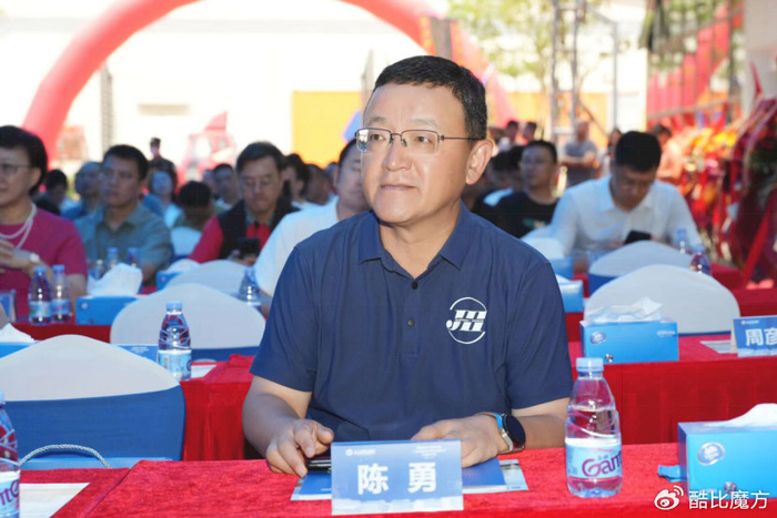 高通(中国)有限公司全球副总裁 陈勇先生紫光展锐执行副总裁 周晨