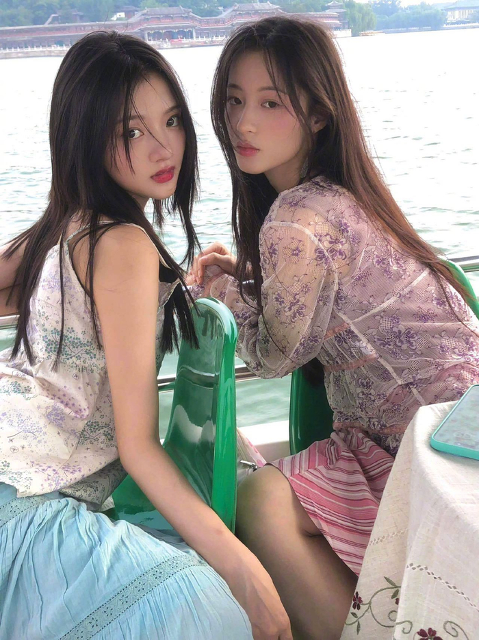 速来98!任敏李嘉鑫美女同框也太养眼了～两个9594颜值扛把子