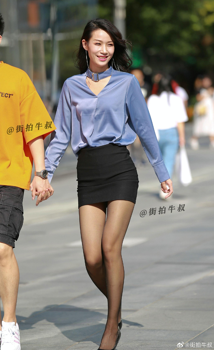 黑丝高跟鞋美女