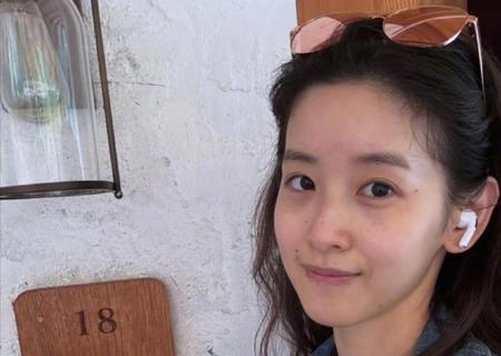 章泽天晒不丹旅行照，纯素颜出镜，状态好好啊