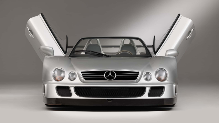 一台2002年奔驰clkgtrroadster将由rm苏富比进行拍卖