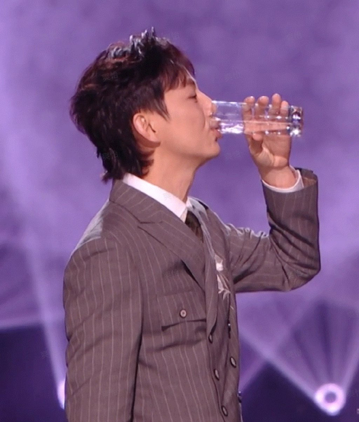 "第三次世界大战,打在华语乐坛"