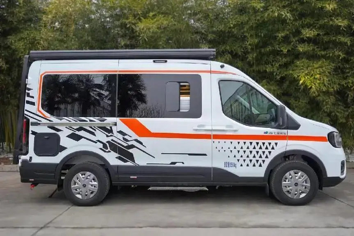 福特全顺t8房车 飒爽外观 强悍性能|福特全顺|房车|狼_新浪新闻