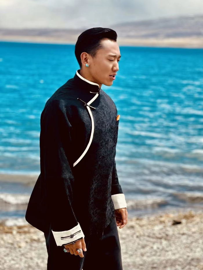扎西平措同名ep先行曲《起舞》上线 冠军阵容倾力打造 随音乐舞动欢唱
