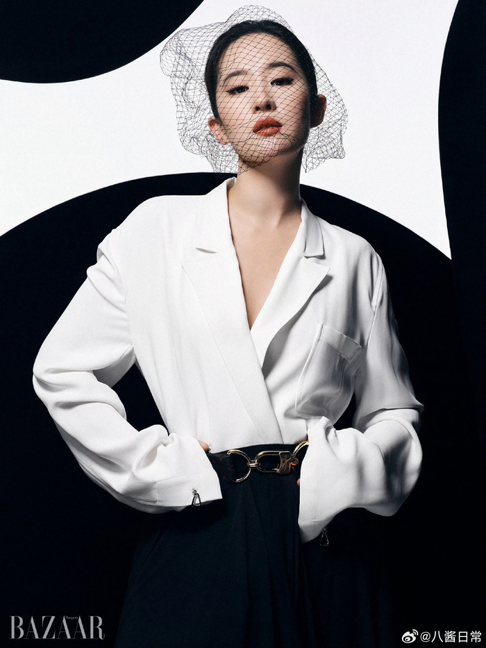 刘亦菲时尚芭莎最新封面大片