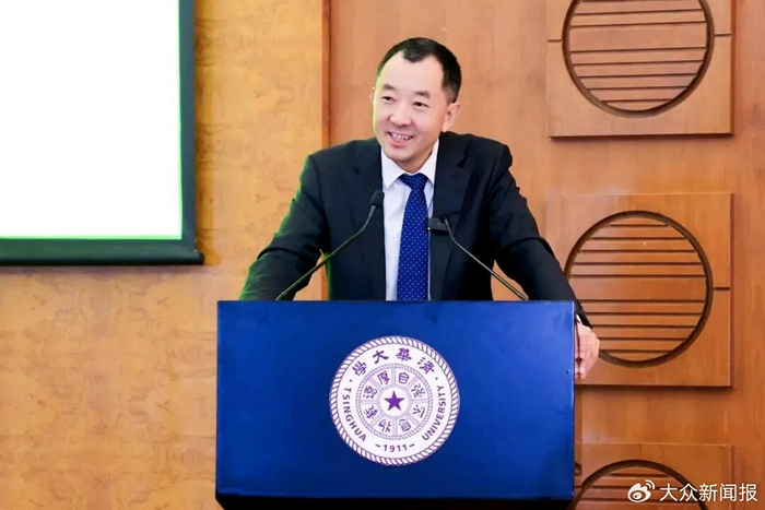 众鸣时评：陈行甲70万年薪引热议，公益人为何不能体面赚钱？|深圳市|广东省|基金会|社会|人才_新浪新闻