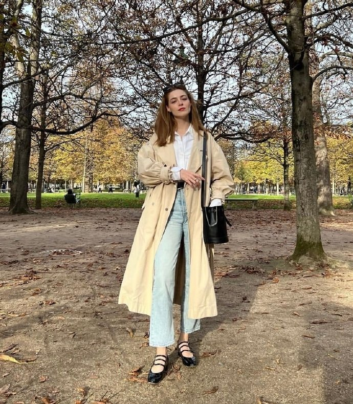 法国时尚博主camille自然简约松弛穿搭