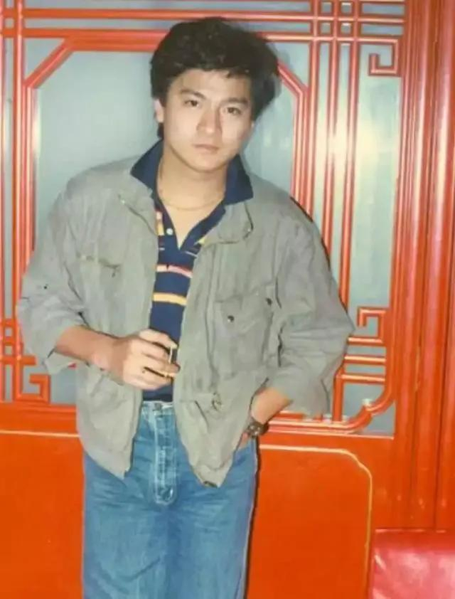 你喜欢的“华仔”,为什么总说,梦中情人要有一头乌黑亮丽的长发?__财经头条