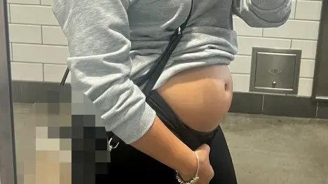 28岁纽约女子鉴定胎儿并非未婚夫的，无奈流产，数月后被告知错了