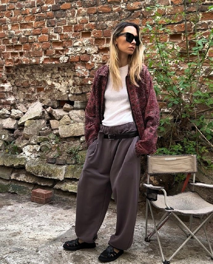 欧美时尚博主春夏随意松弛感穿搭