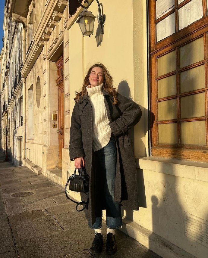 法国时尚博主camille自然简约松弛穿搭