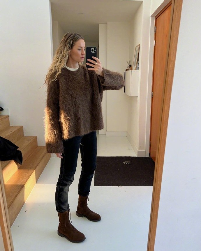 欧美时尚博主的ins穿搭记录更新简约高级的通勤风