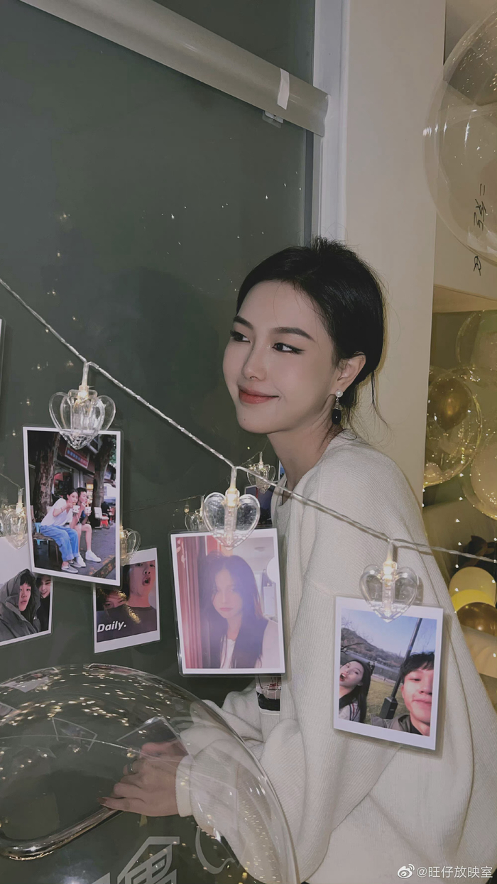 还以为陈思键饿了,原来宵夜是女朋友啊,恭喜恭喜!__财经头条