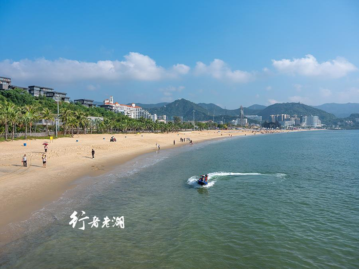 深圳海滨walking徒步大鹏湾海岸线感受惊涛拍岸的美