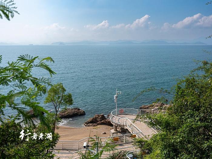 深圳海濱walking徒步大鵬灣海岸線感受驚濤拍岸的美