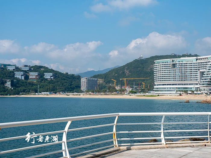 深圳海滨walking徒步大鹏湾海岸线感受惊涛拍岸的美