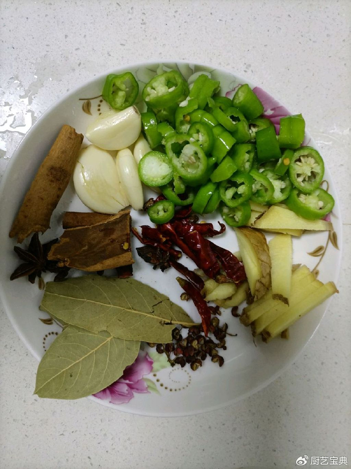 香气扑鼻 美味红烧鸭子,家庭聚会必备佳肴