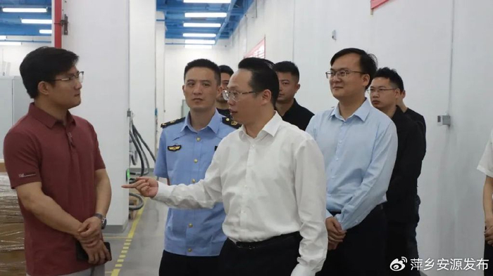 区委副书记,区长邱伟开展5月份安全生产警醒日督导活动暨重点工作